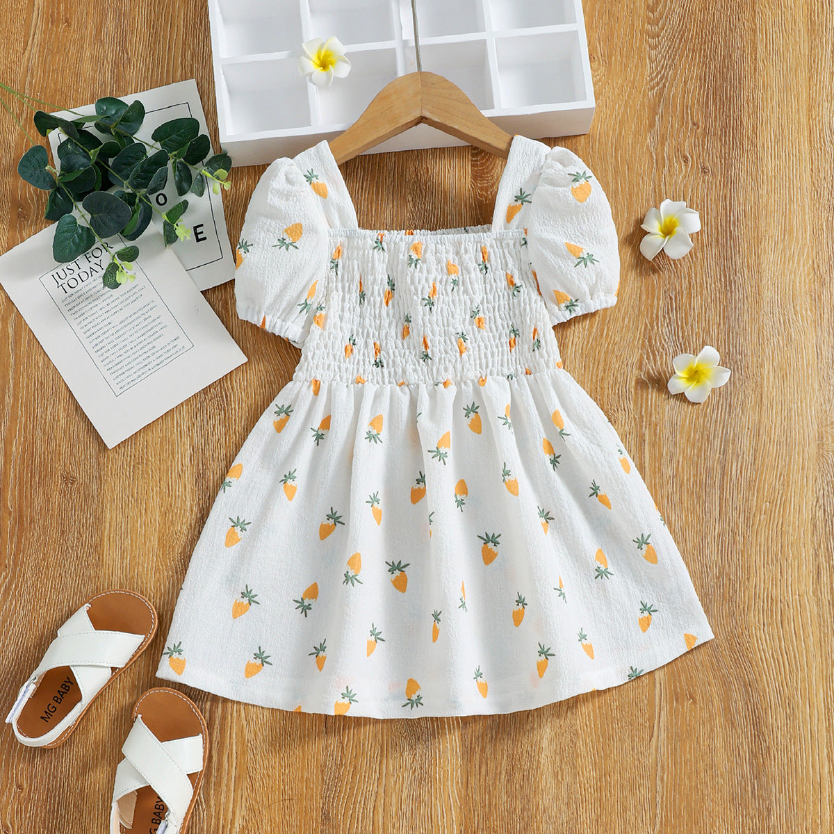 Summer New Children's Carrot Print Square Neck Dress